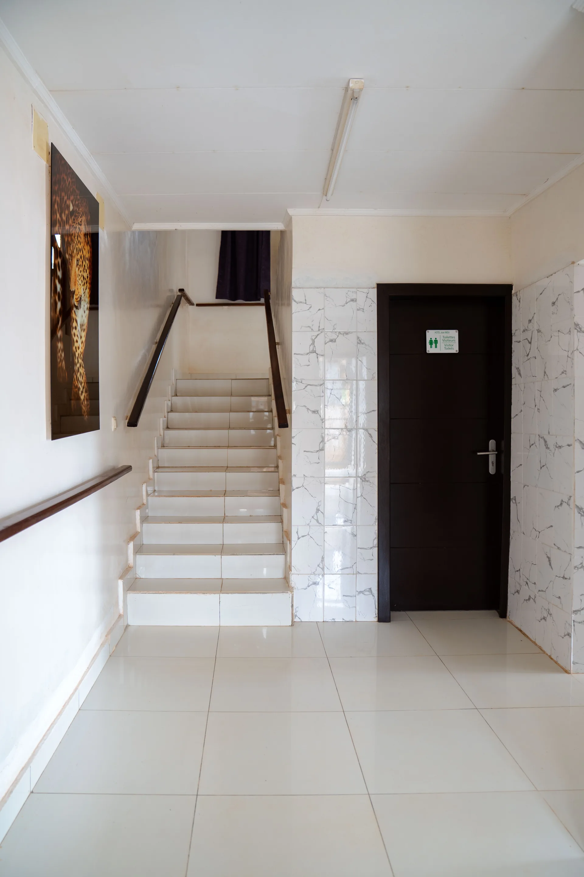 Hôtel Jean NKEA - Intérieur